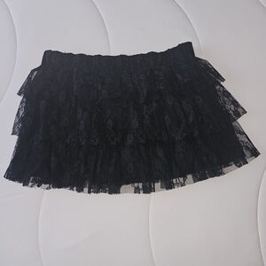 TwentyOne Black Ruffled Mini Skirt Size Med